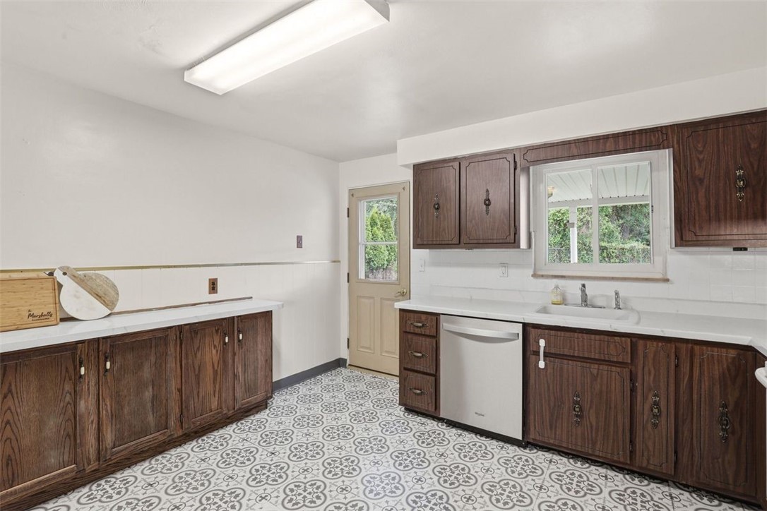 324 Faber Street