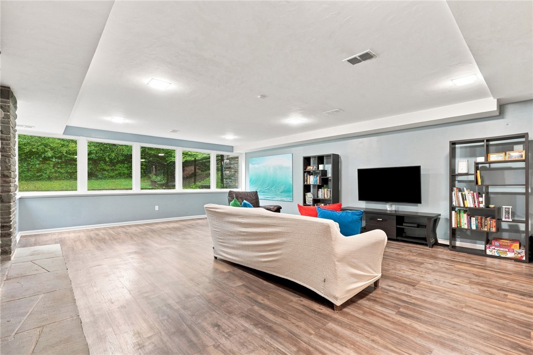 101 Tomahawk Drive