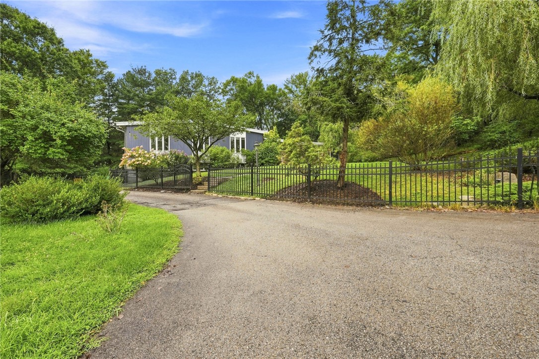 101 Tomahawk Drive