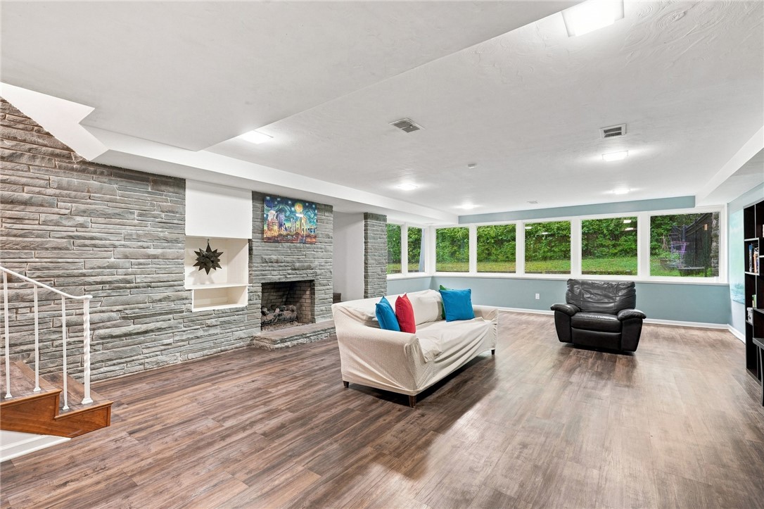101 Tomahawk Drive