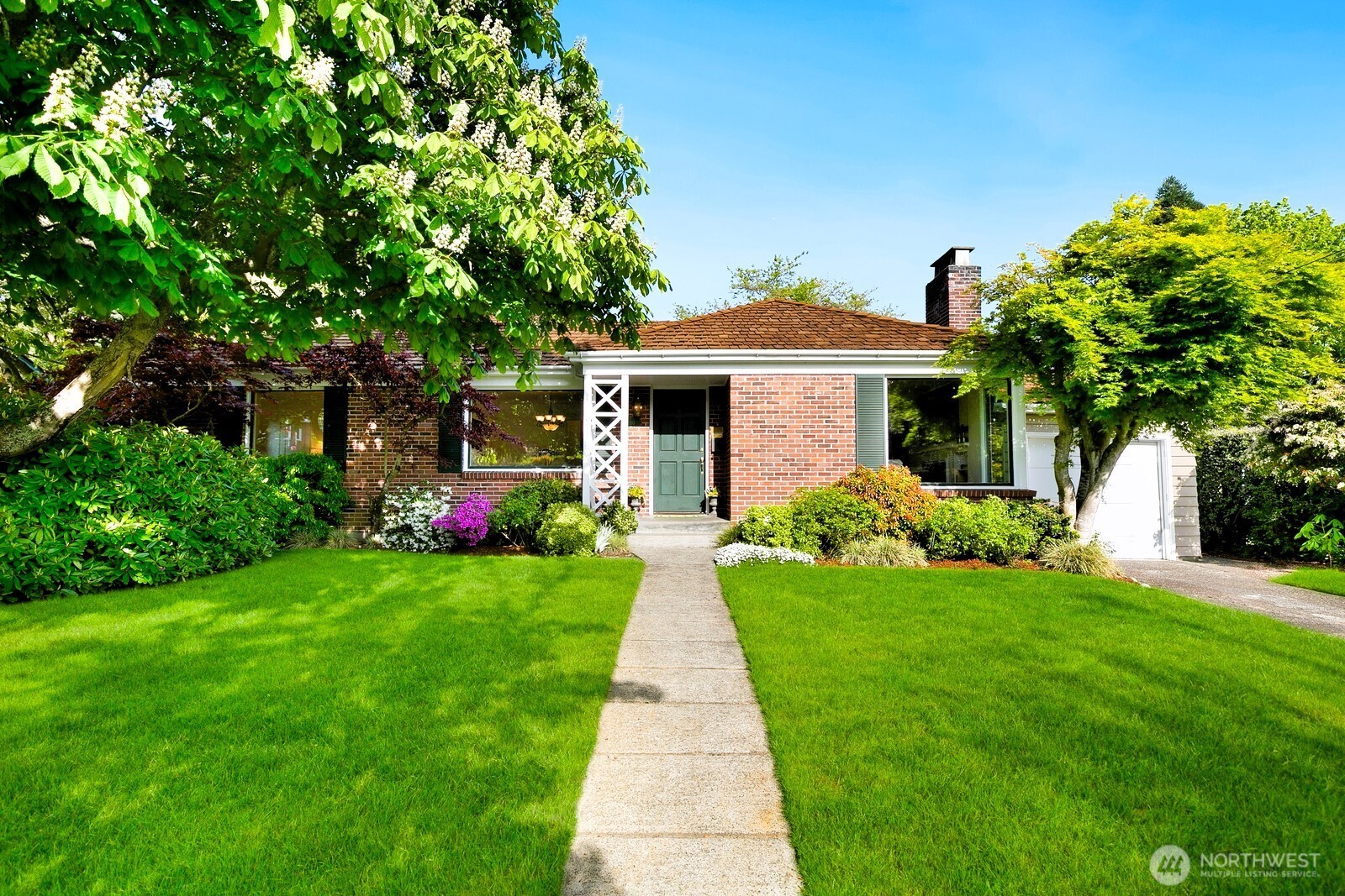 1910 34th Avenue W