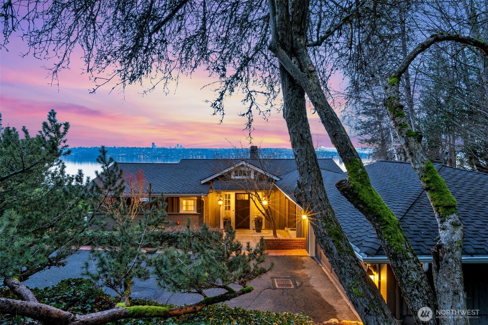 1810 NE 73rd Avenue NE