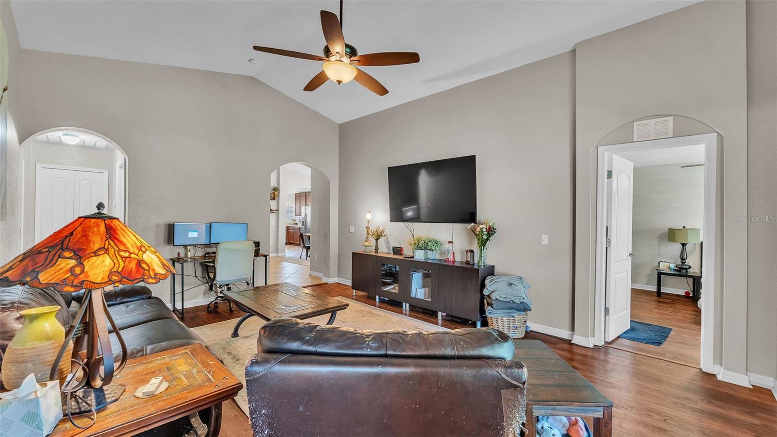 1215 EVERGREEN PARK CIR