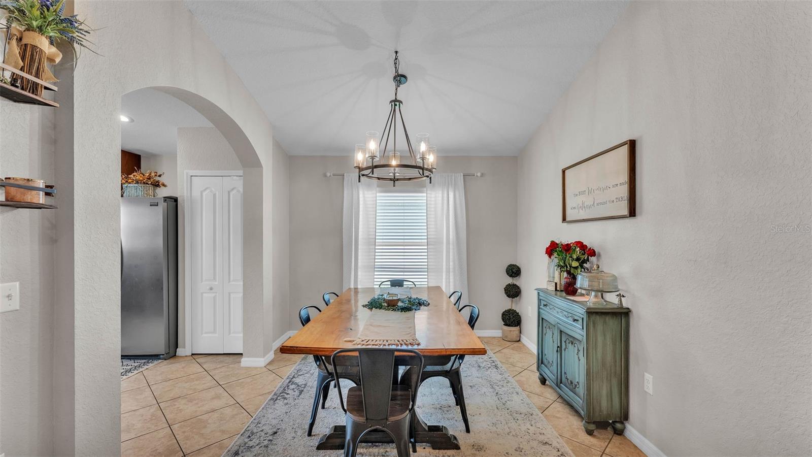 1215 EVERGREEN PARK CIR