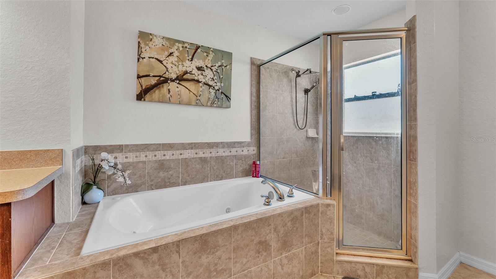 1215 EVERGREEN PARK CIR