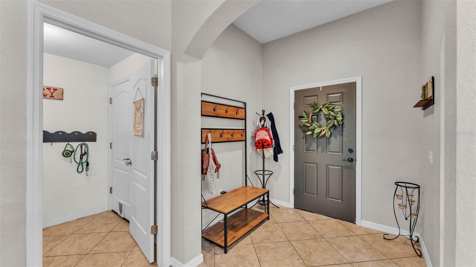 1215 EVERGREEN PARK CIR