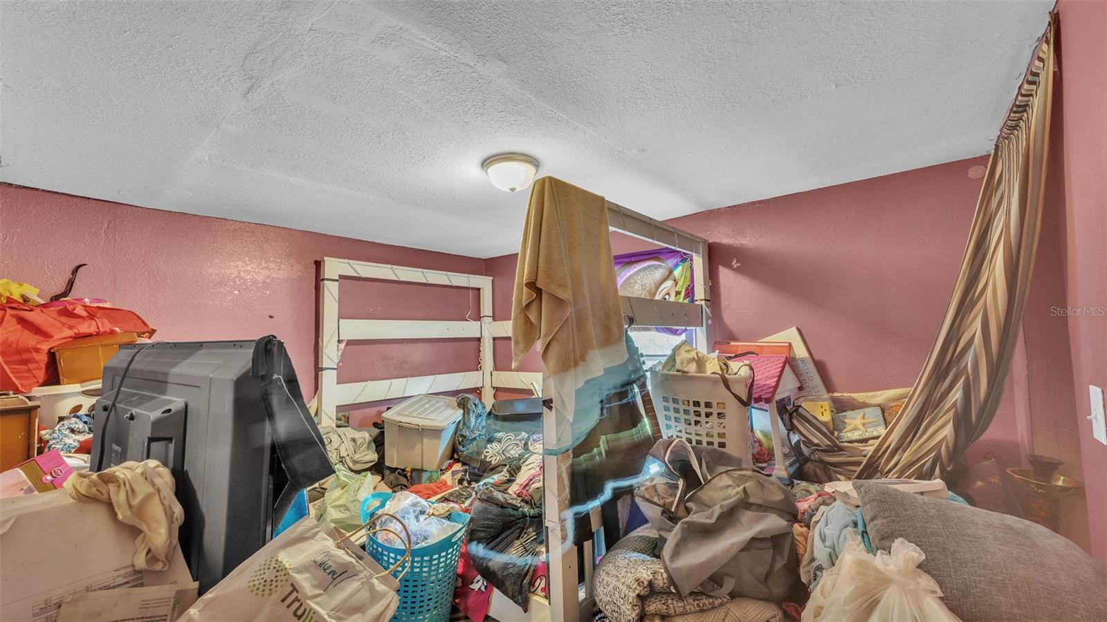 10512 SMOKIE CREEK LN