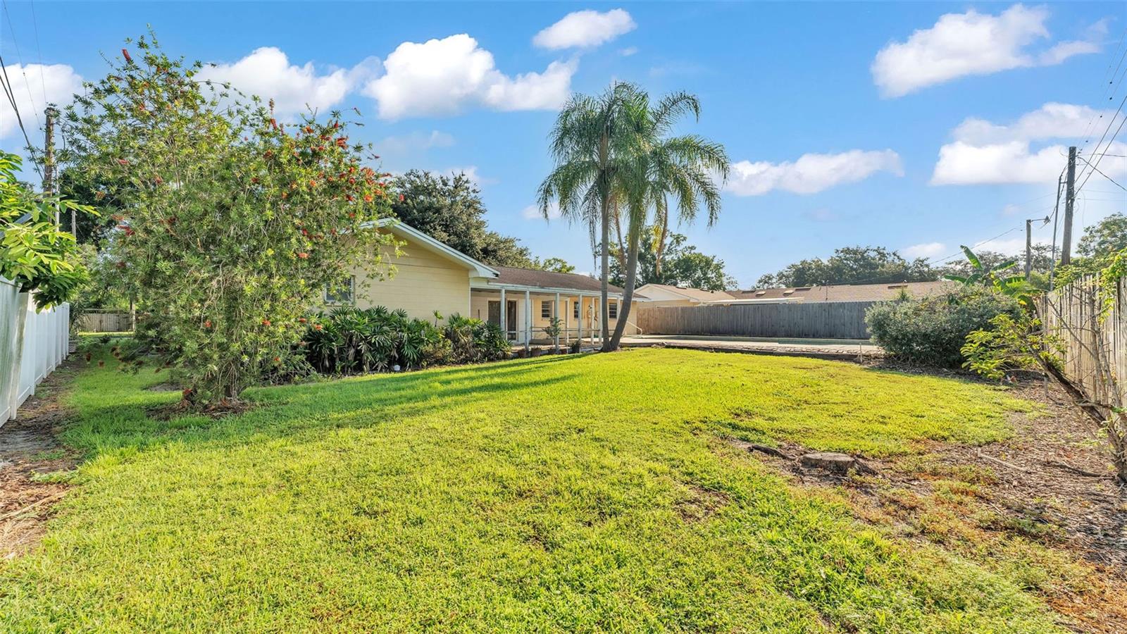 315 HAWICK LN