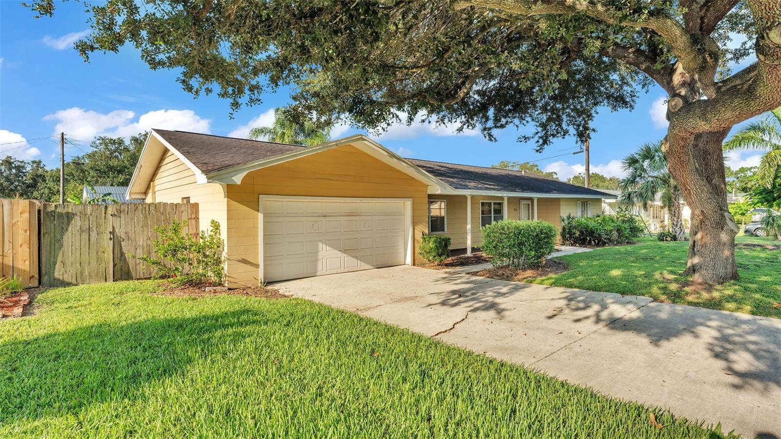 315 HAWICK LN