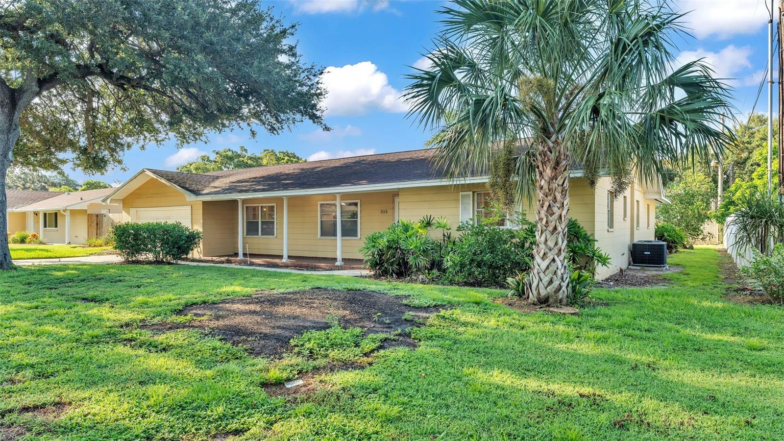 315 HAWICK LN