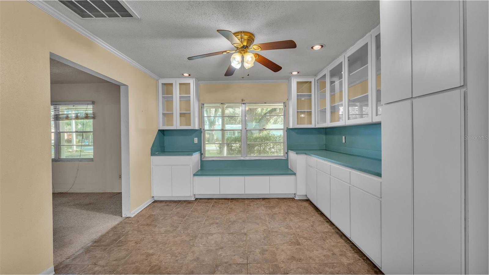 315 HAWICK LN