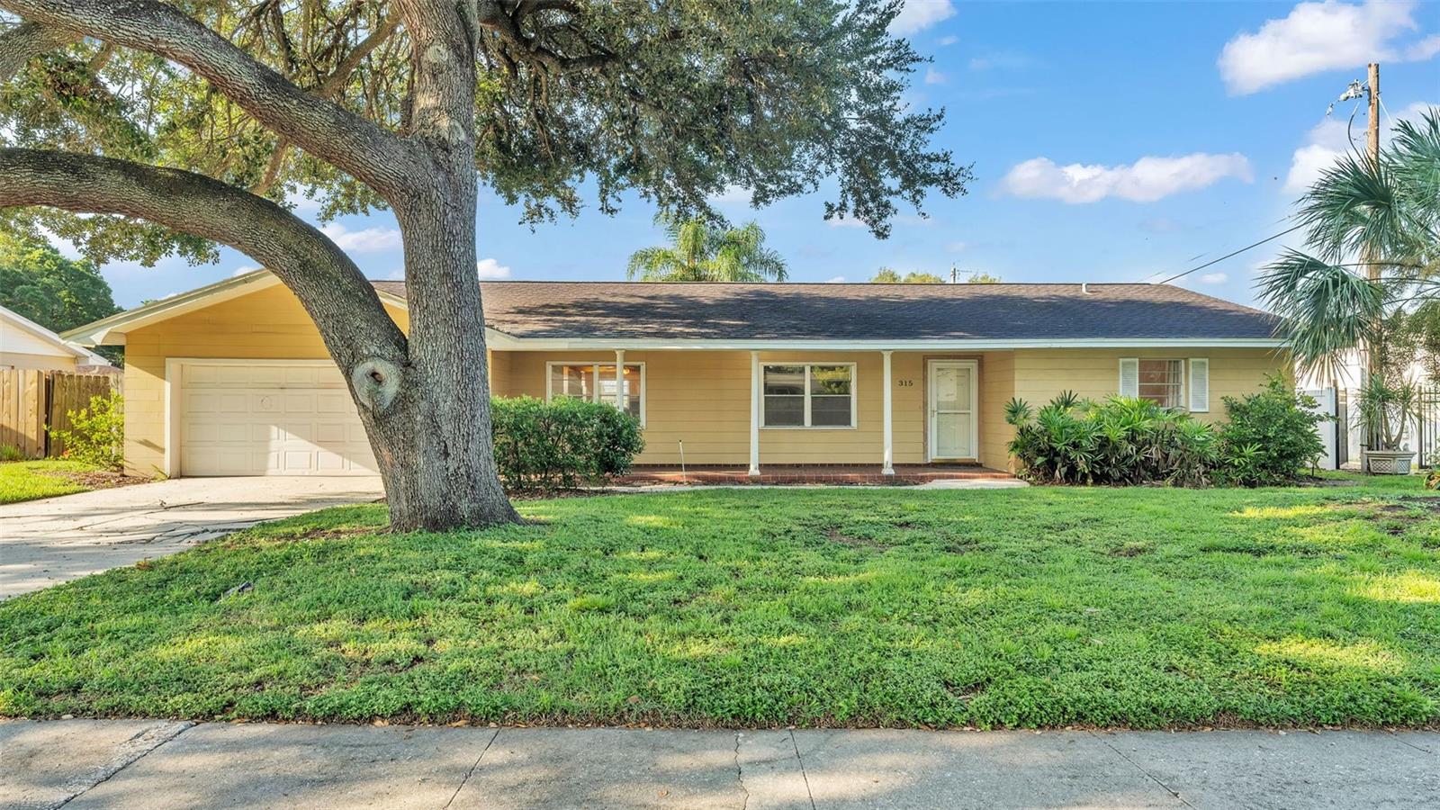 315 HAWICK LN