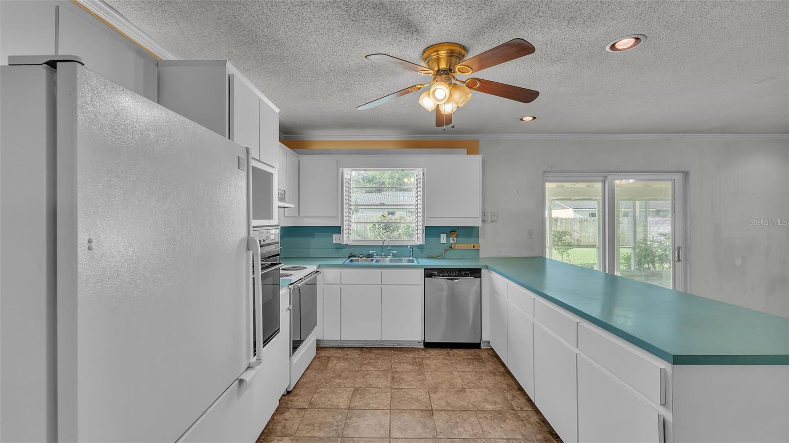 315 HAWICK LN