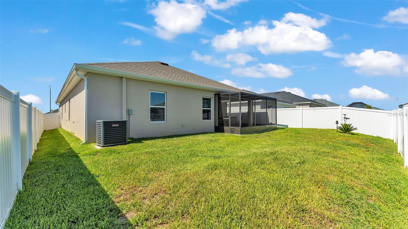 1222 CASCADE DR
