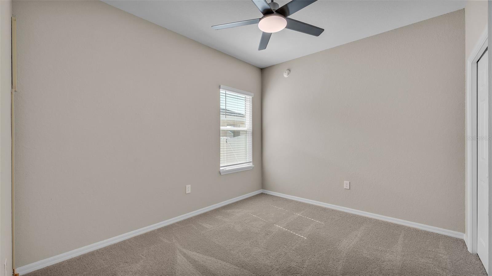 1222 CASCADE DR