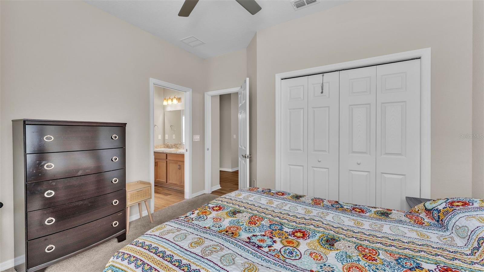 1222 CASCADE DR