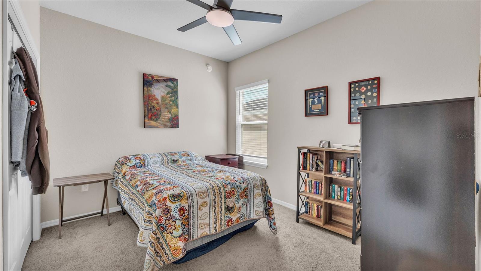 1222 CASCADE DR