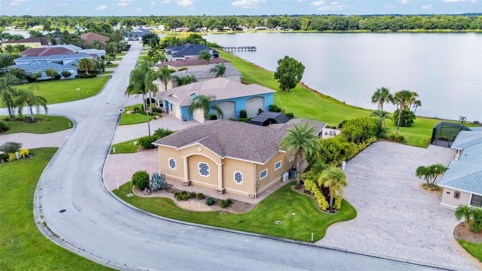 652 MEANDERING WAY