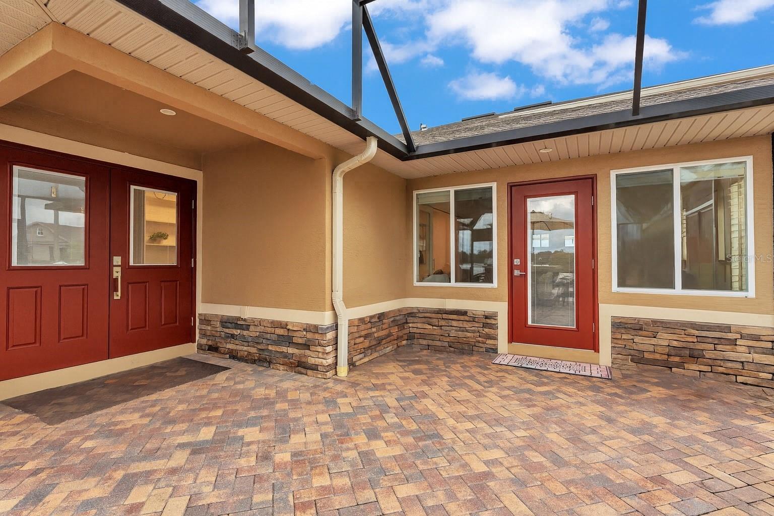 652 MEANDERING WAY