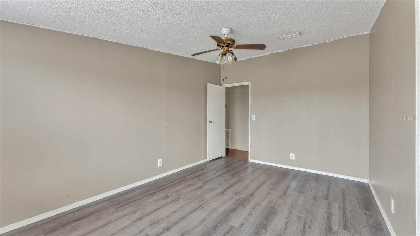 1317 ASHLEE CT