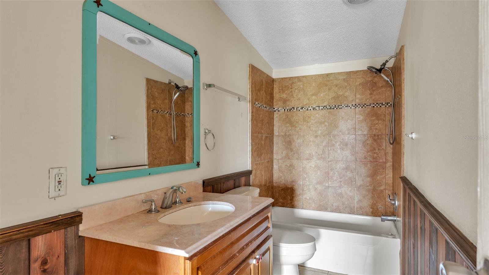1317 ASHLEE CT