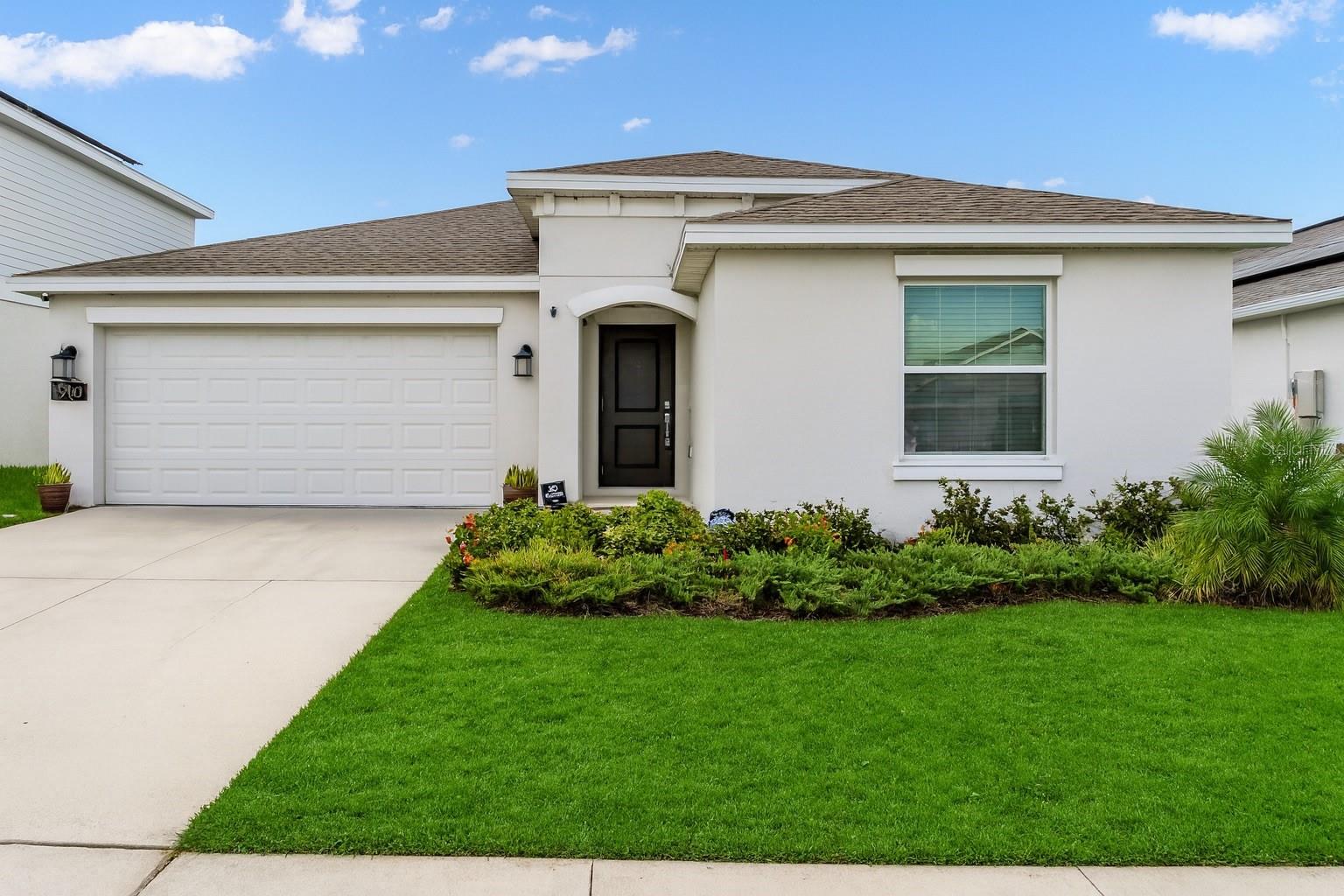 1950 POND PINE CT