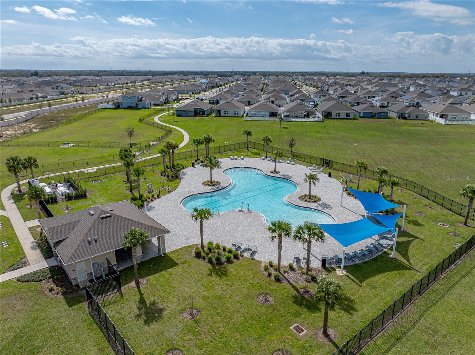 1950 POND PINE CT
