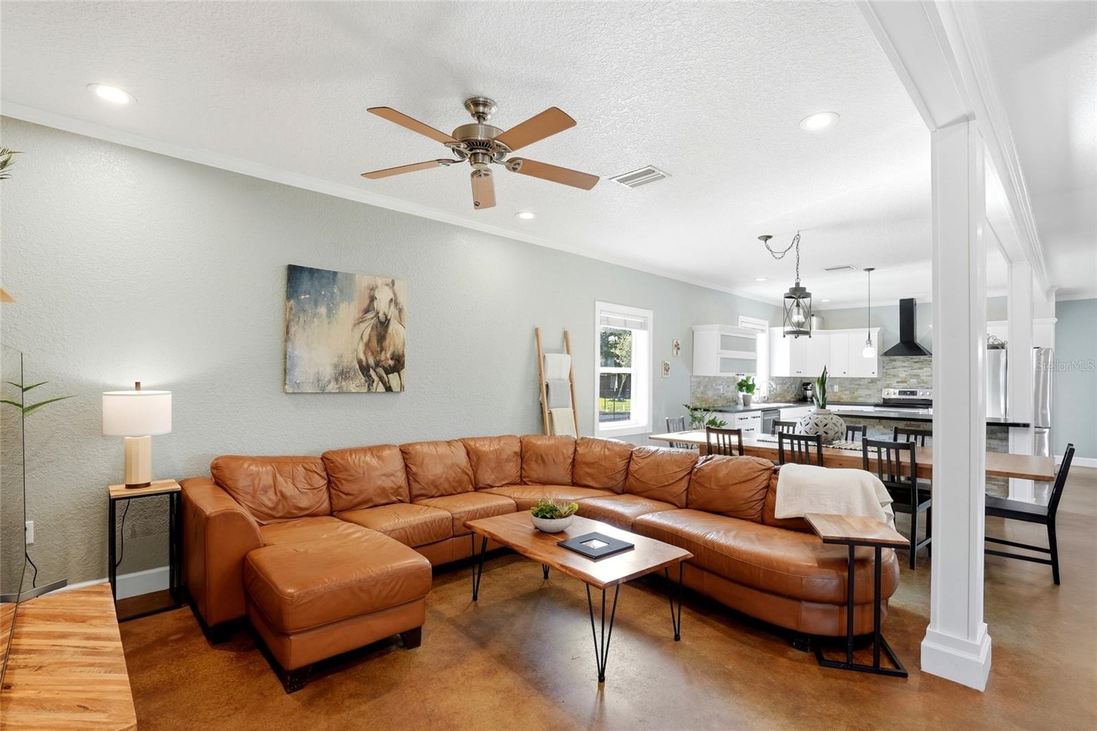 123 S WIGGINS RD