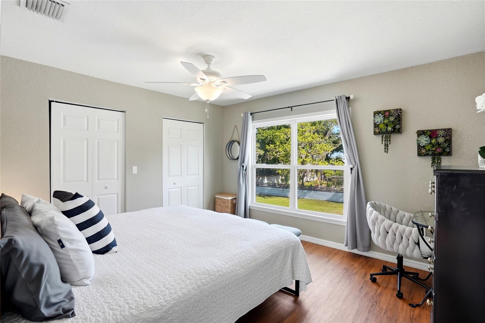 123 S WIGGINS RD