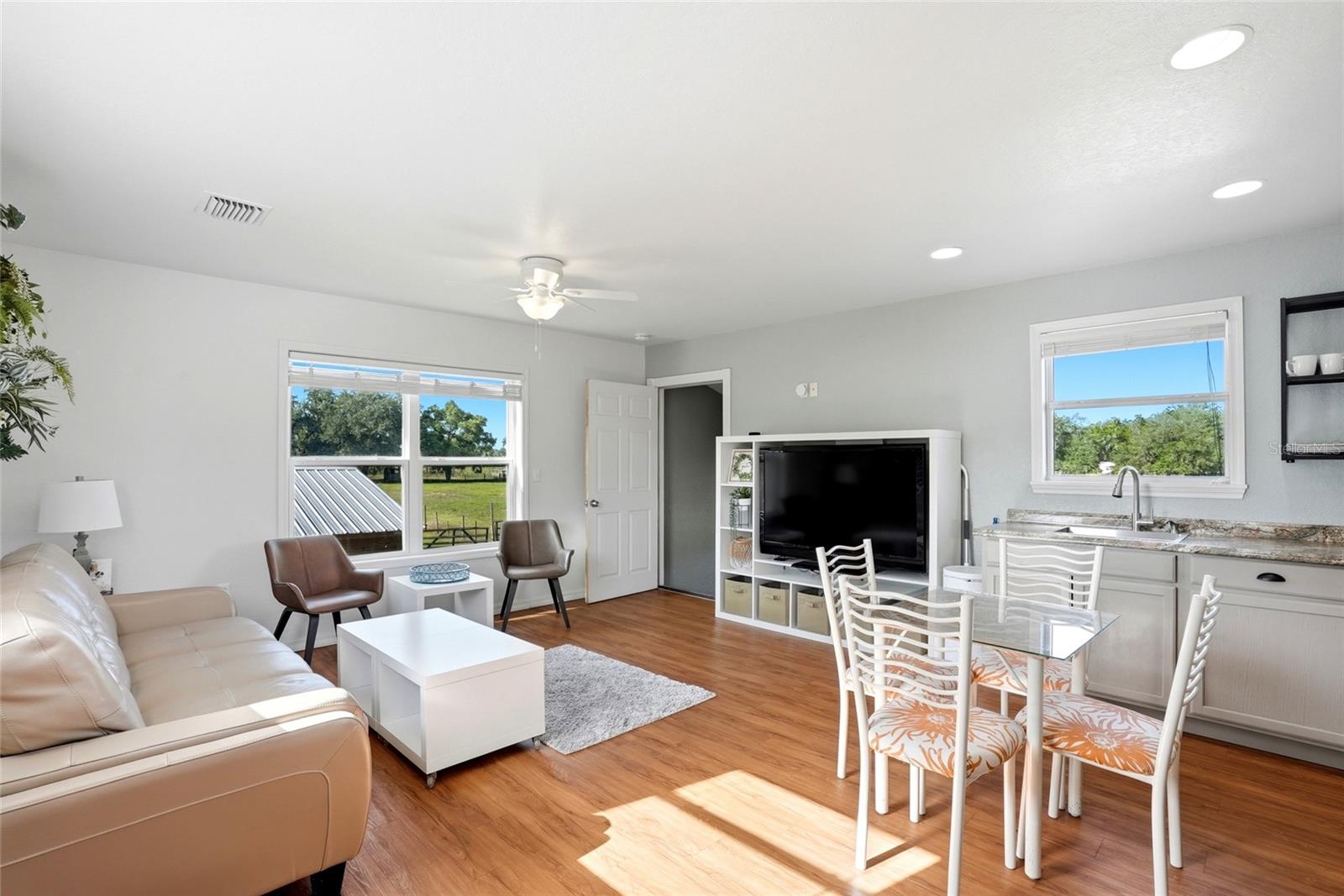 123 S WIGGINS RD