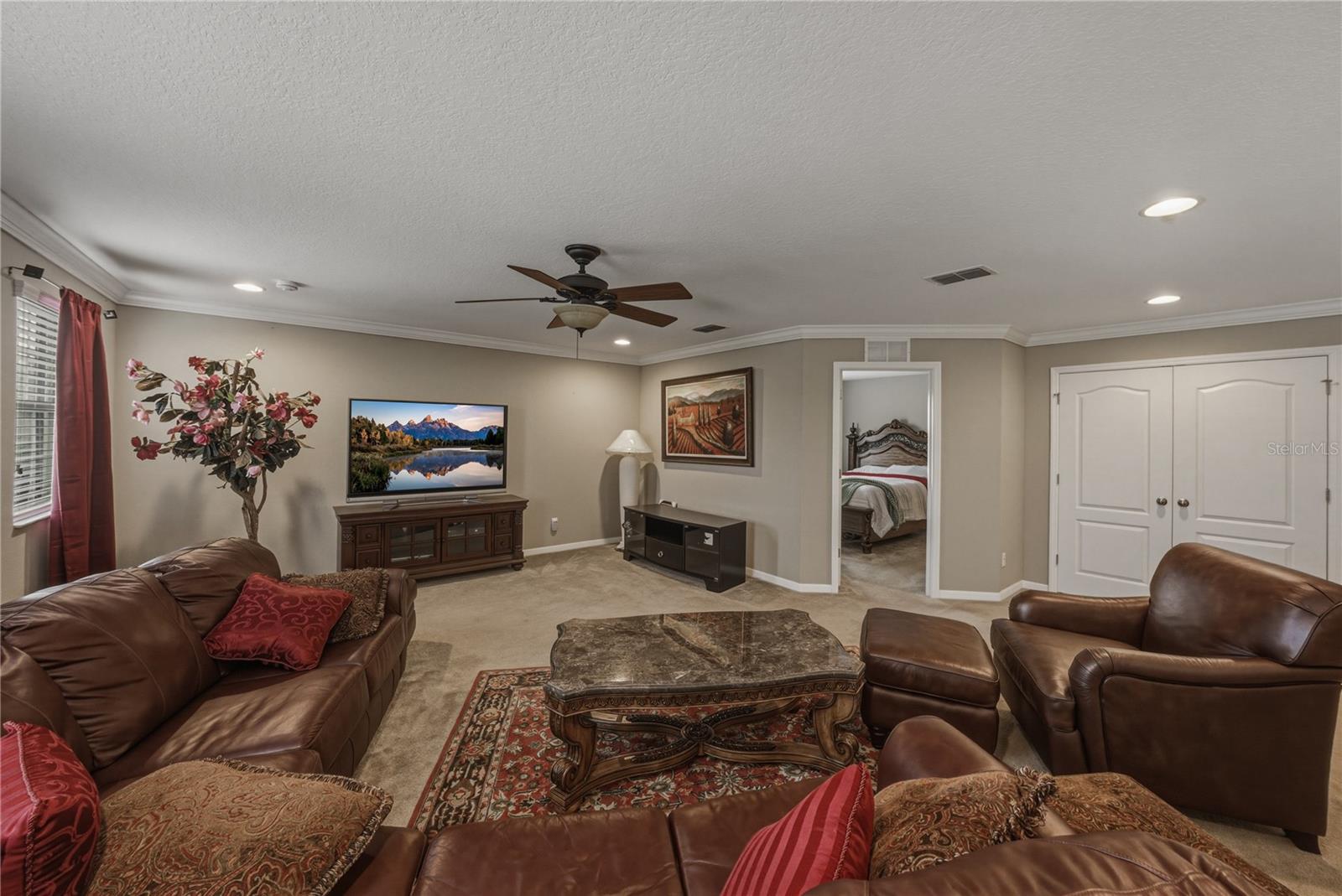 10661 PICTORIAL PARK DR