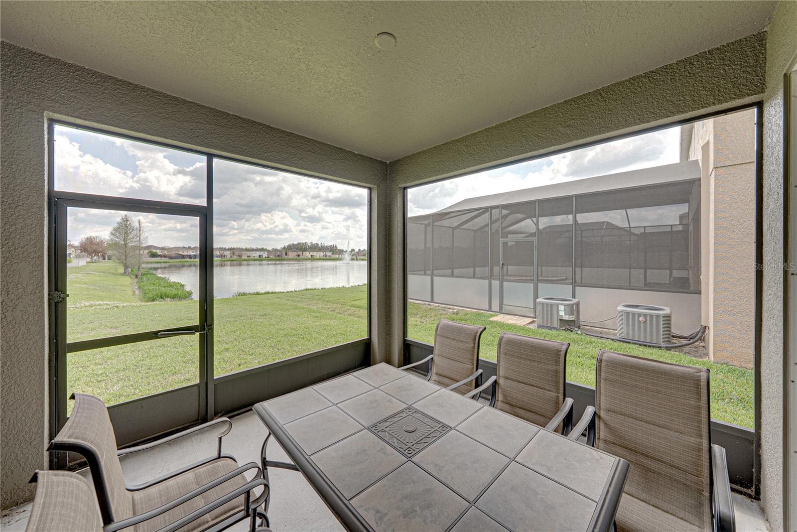 10661 PICTORIAL PARK DR