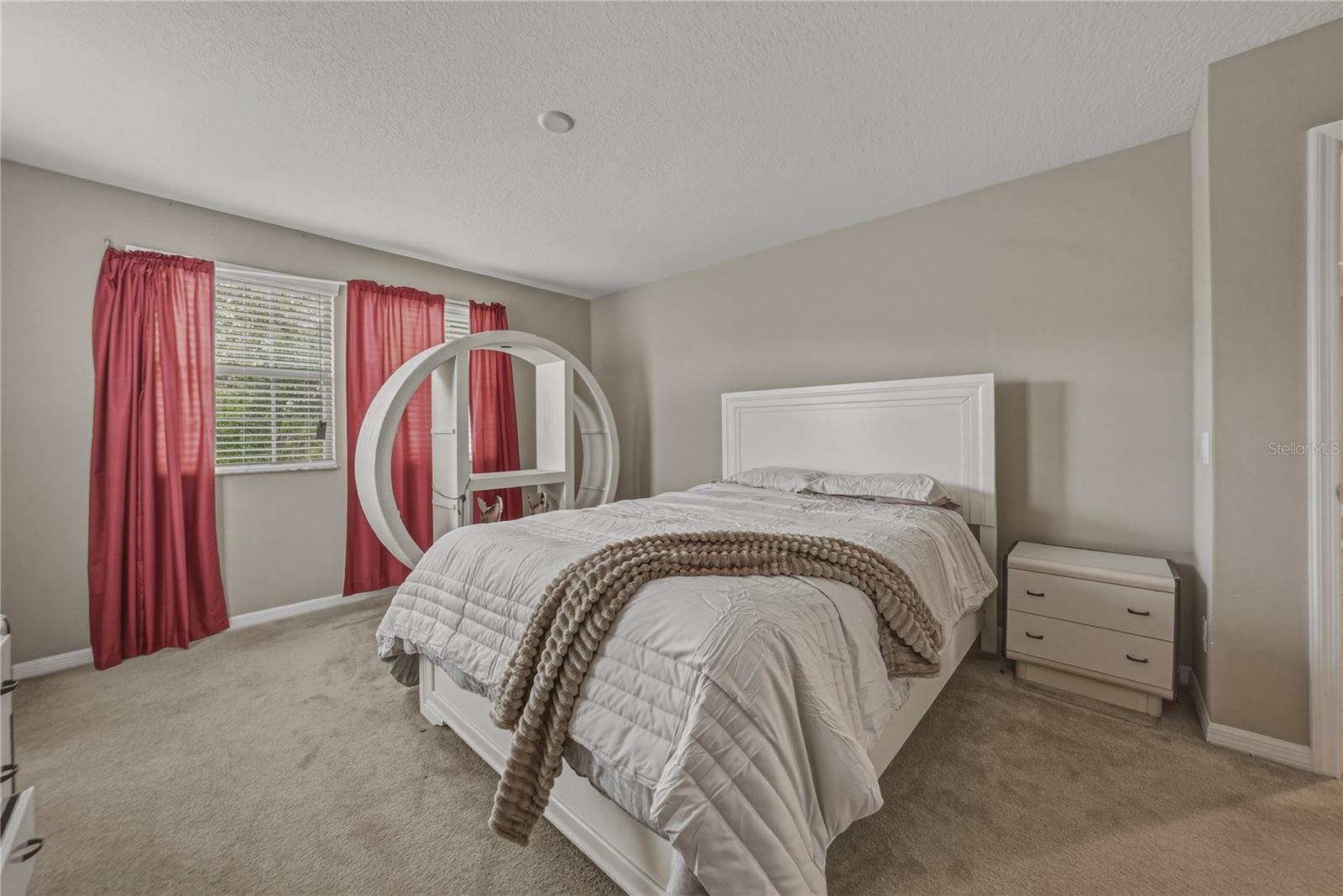 10661 PICTORIAL PARK DR