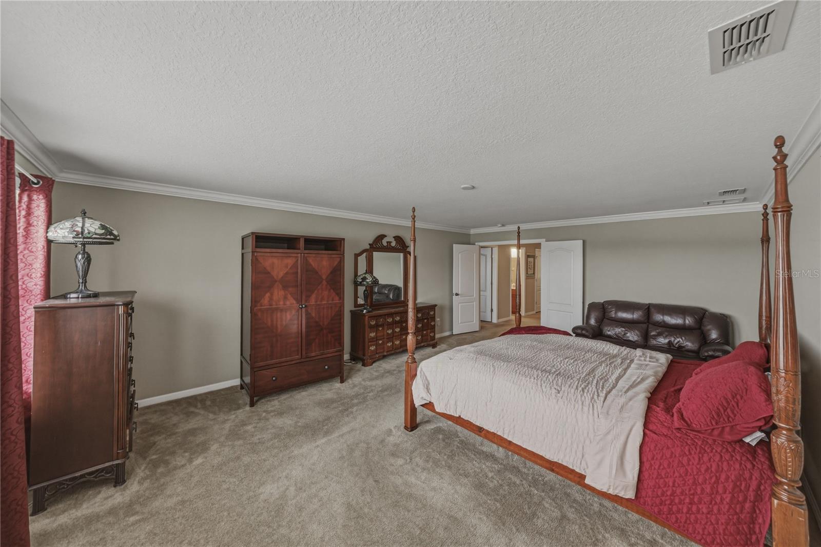 10661 PICTORIAL PARK DR