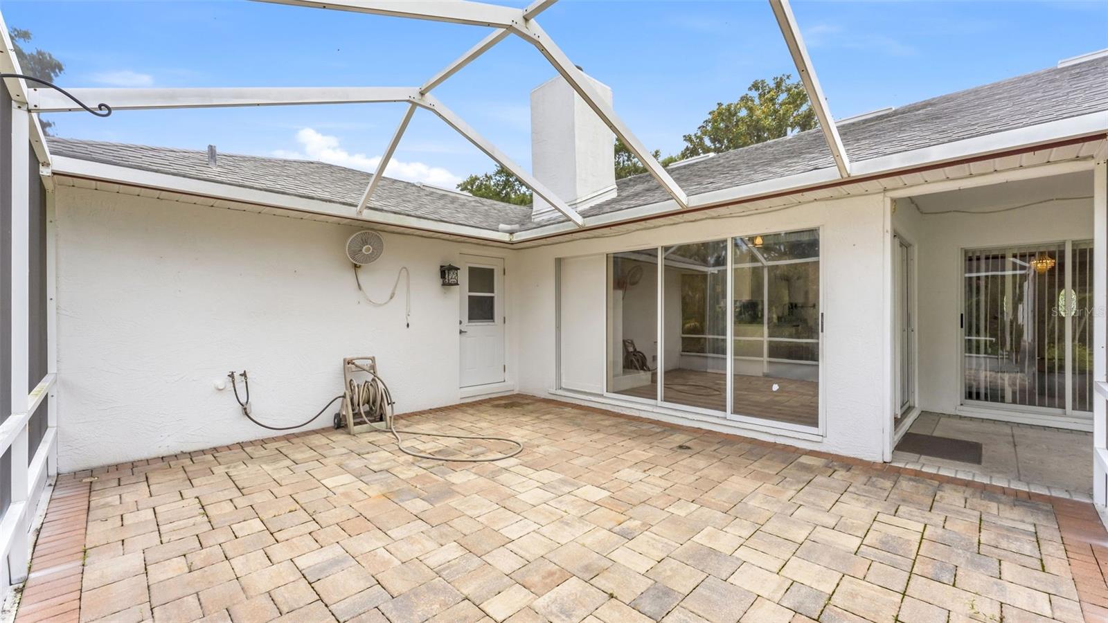 549 PENINSULAR DR