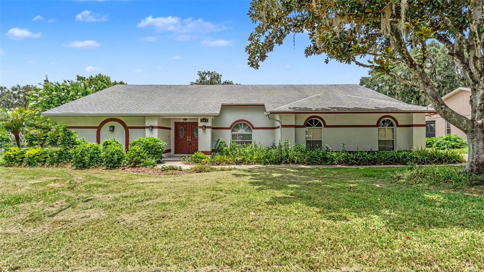 549 PENINSULAR DR