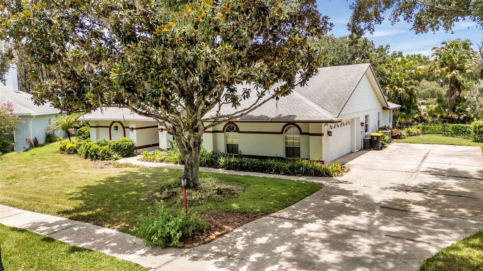 549 PENINSULAR DR