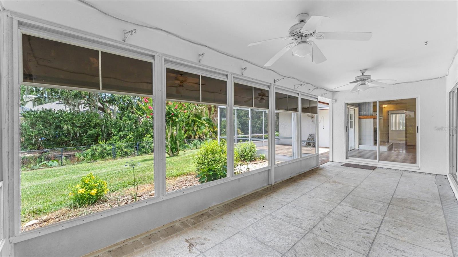 549 PENINSULAR DR