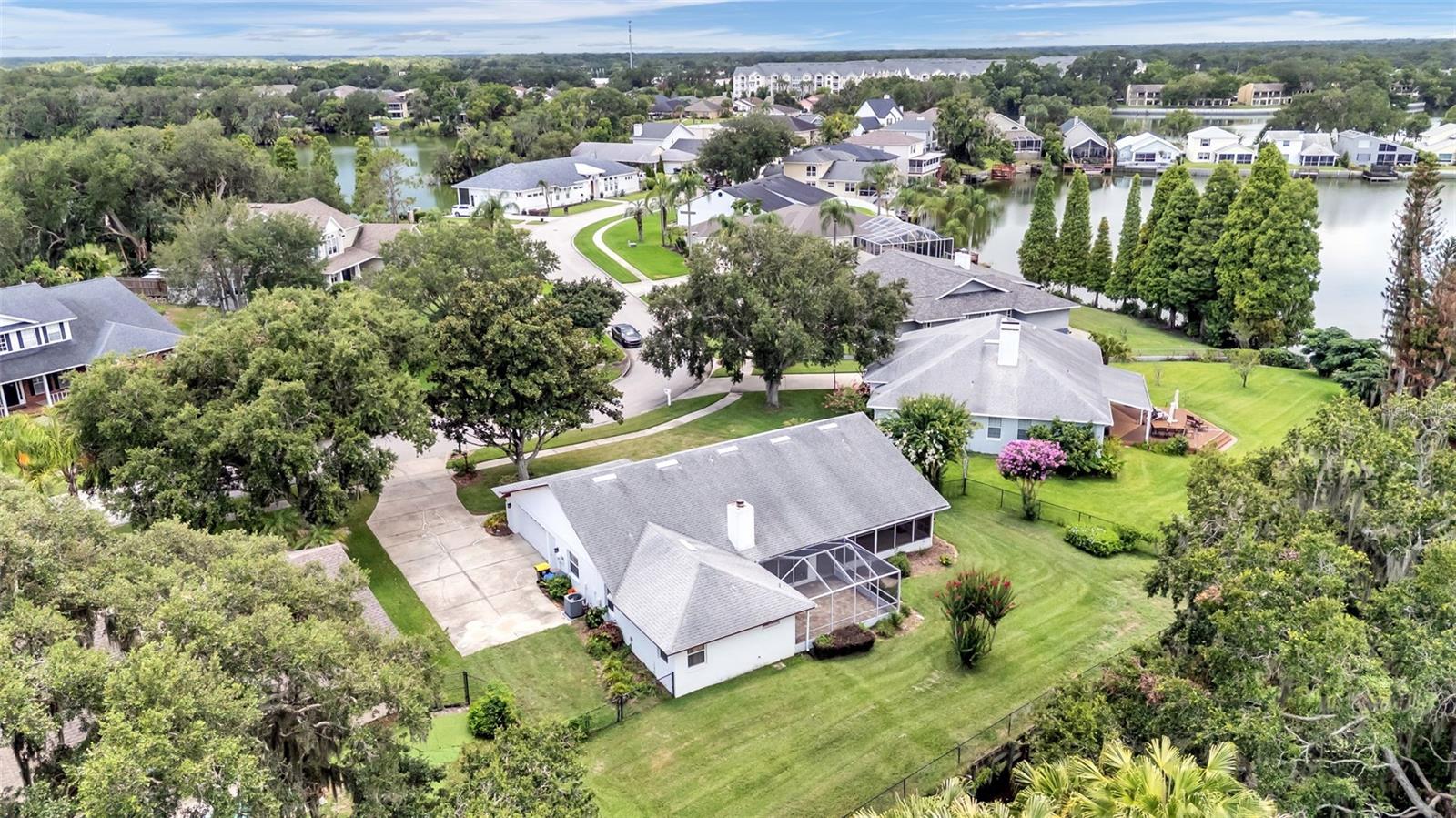 549 PENINSULAR DR