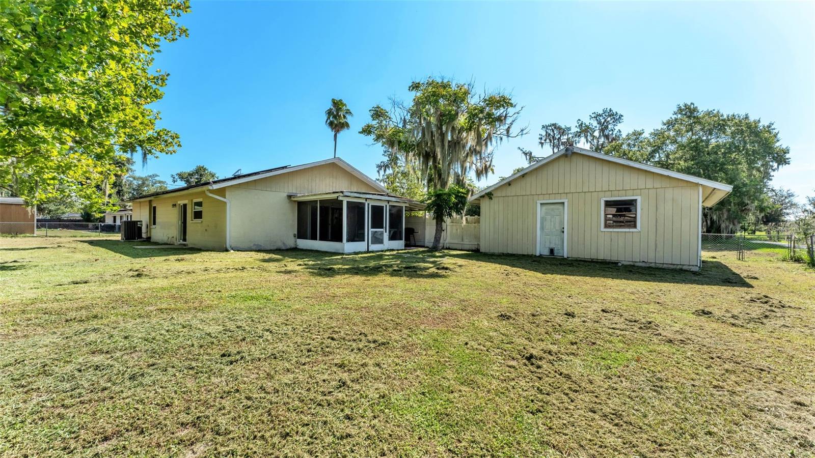 5060 STARLING DR
