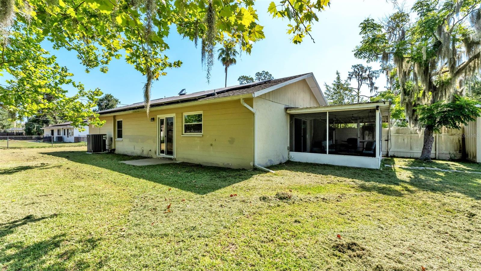 5060 STARLING DR