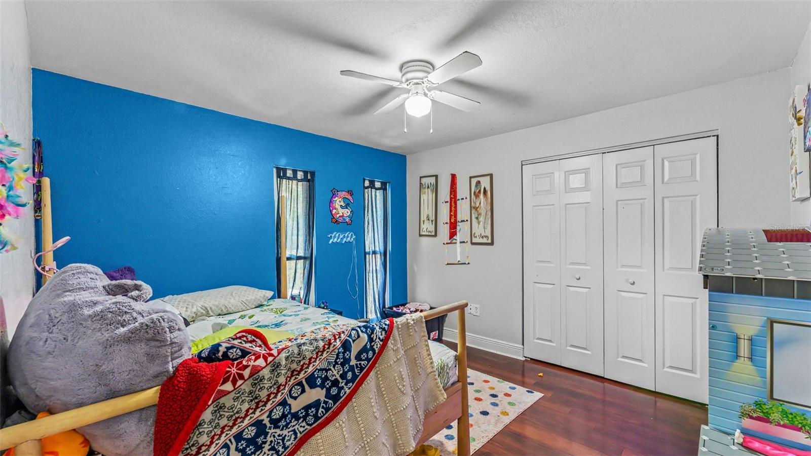 5060 STARLING DR