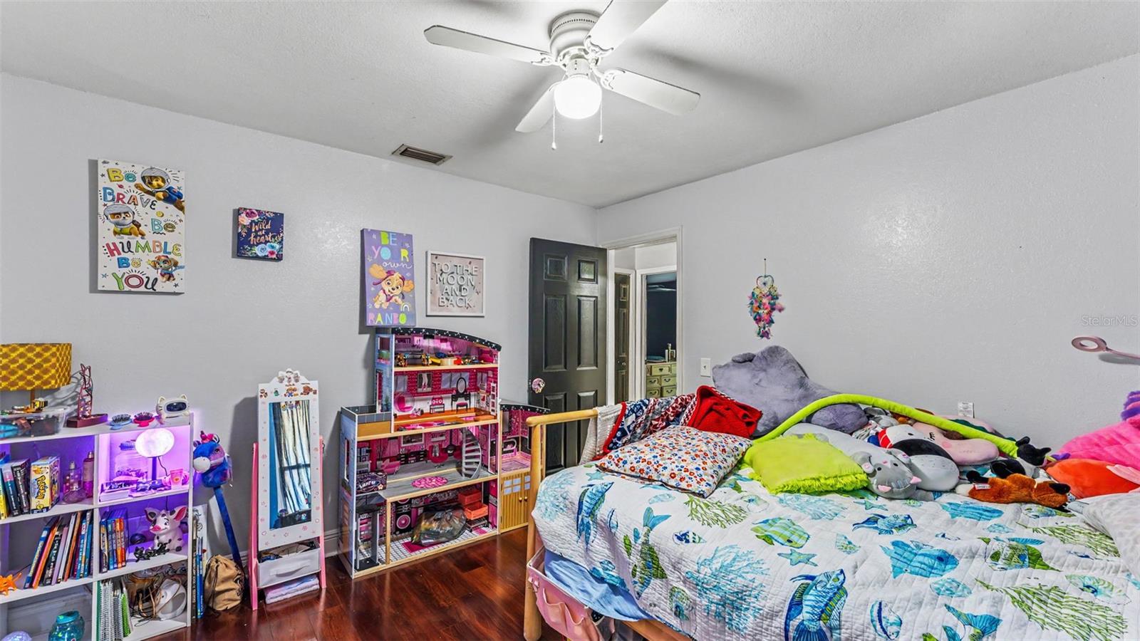 5060 STARLING DR