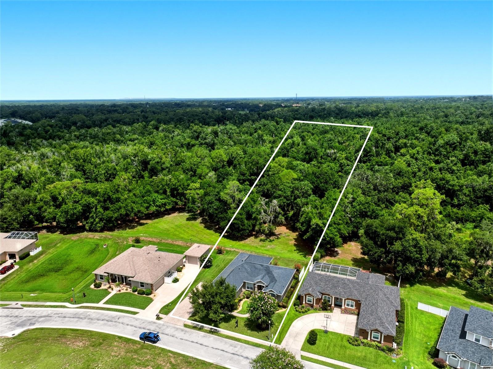 3196 HAWKS RIDGE DR