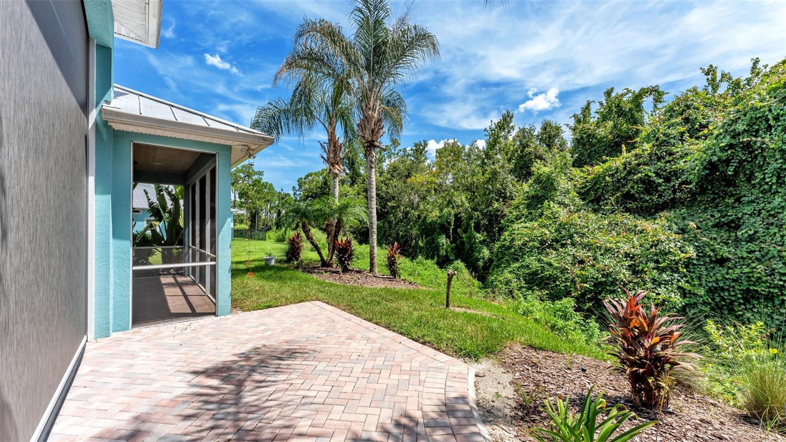 3220 FISH HAWK DR