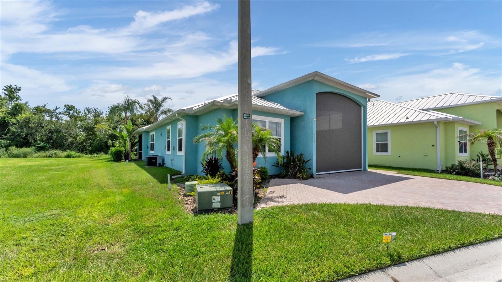 3220 FISH HAWK DR