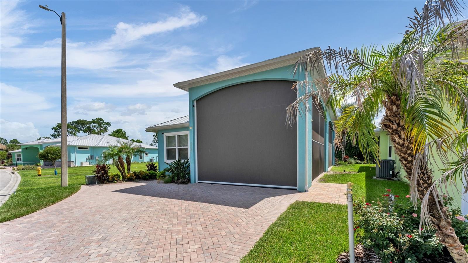 3220 FISH HAWK DR