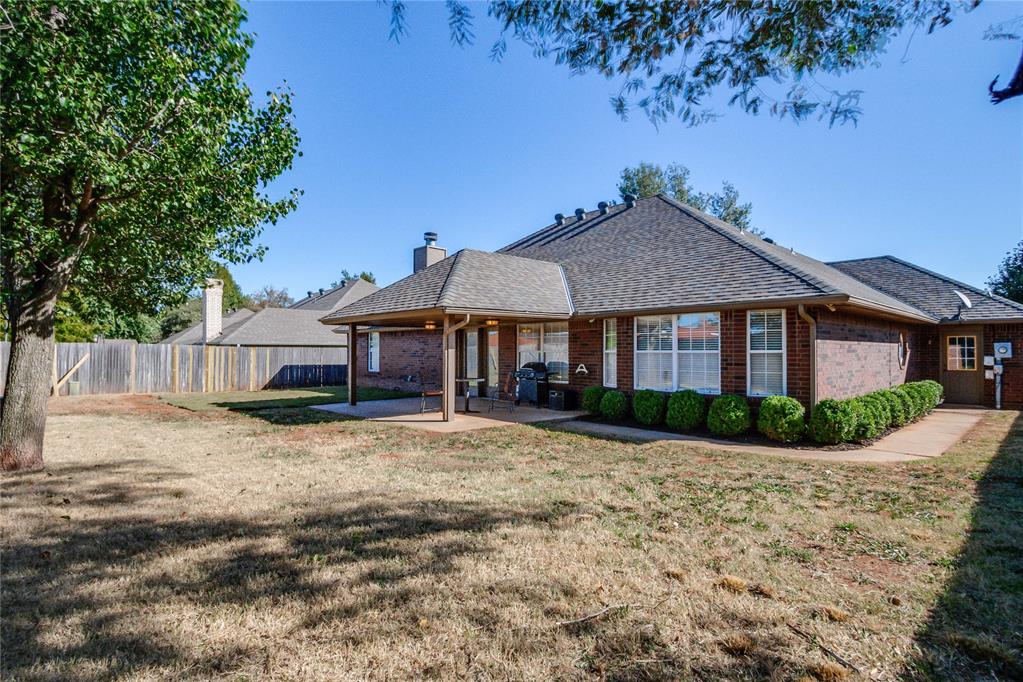 321 N Jasper Way