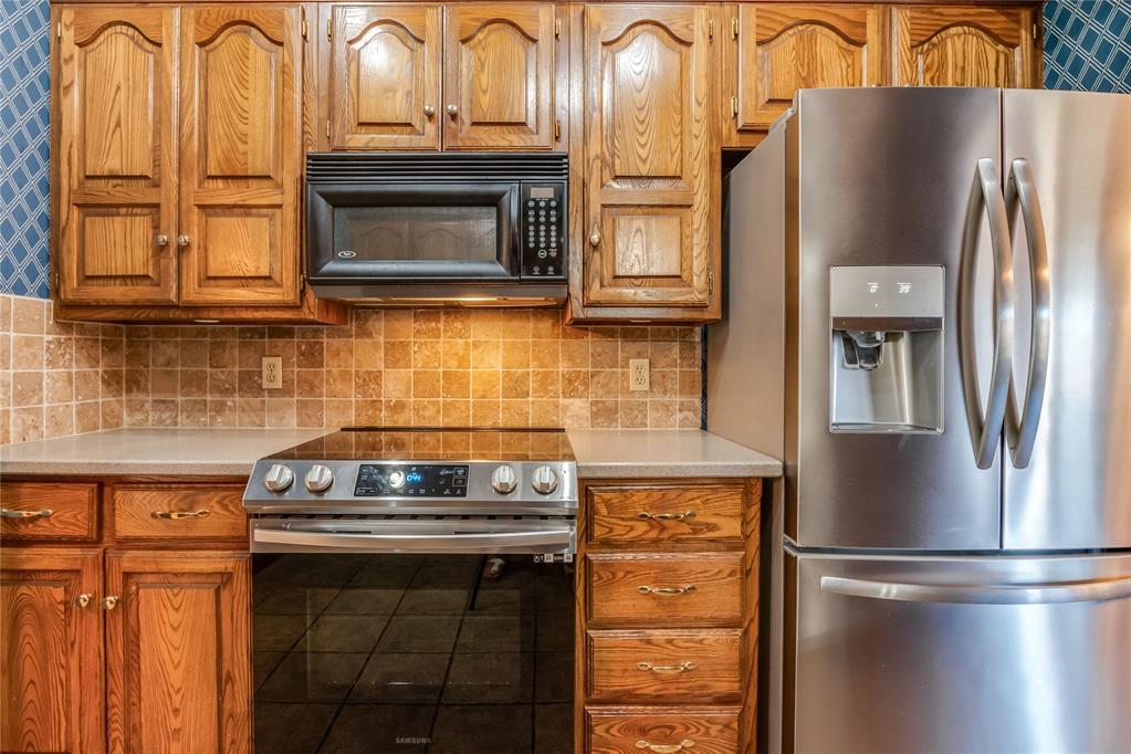 321 N Jasper Way