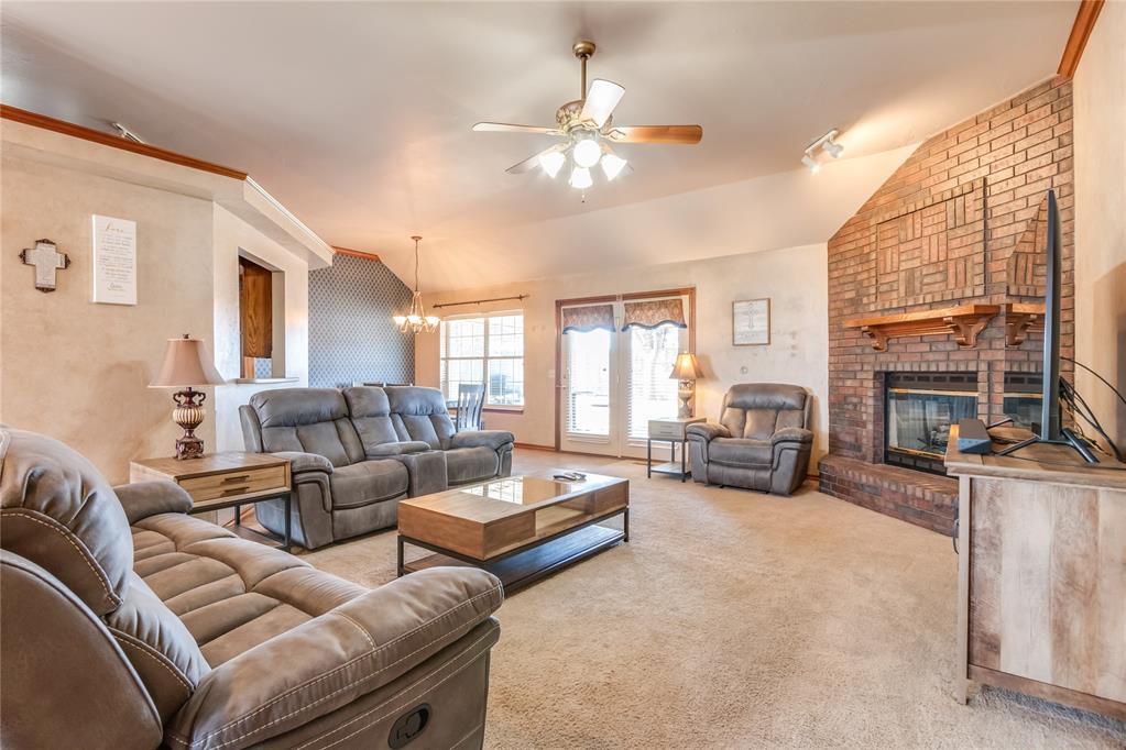 321 N Jasper Way